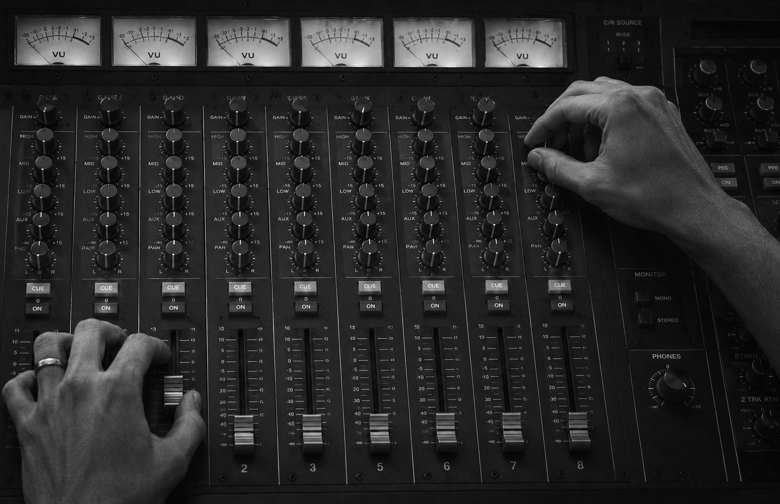 Loud An Clear Sound and Lighting - Sound board